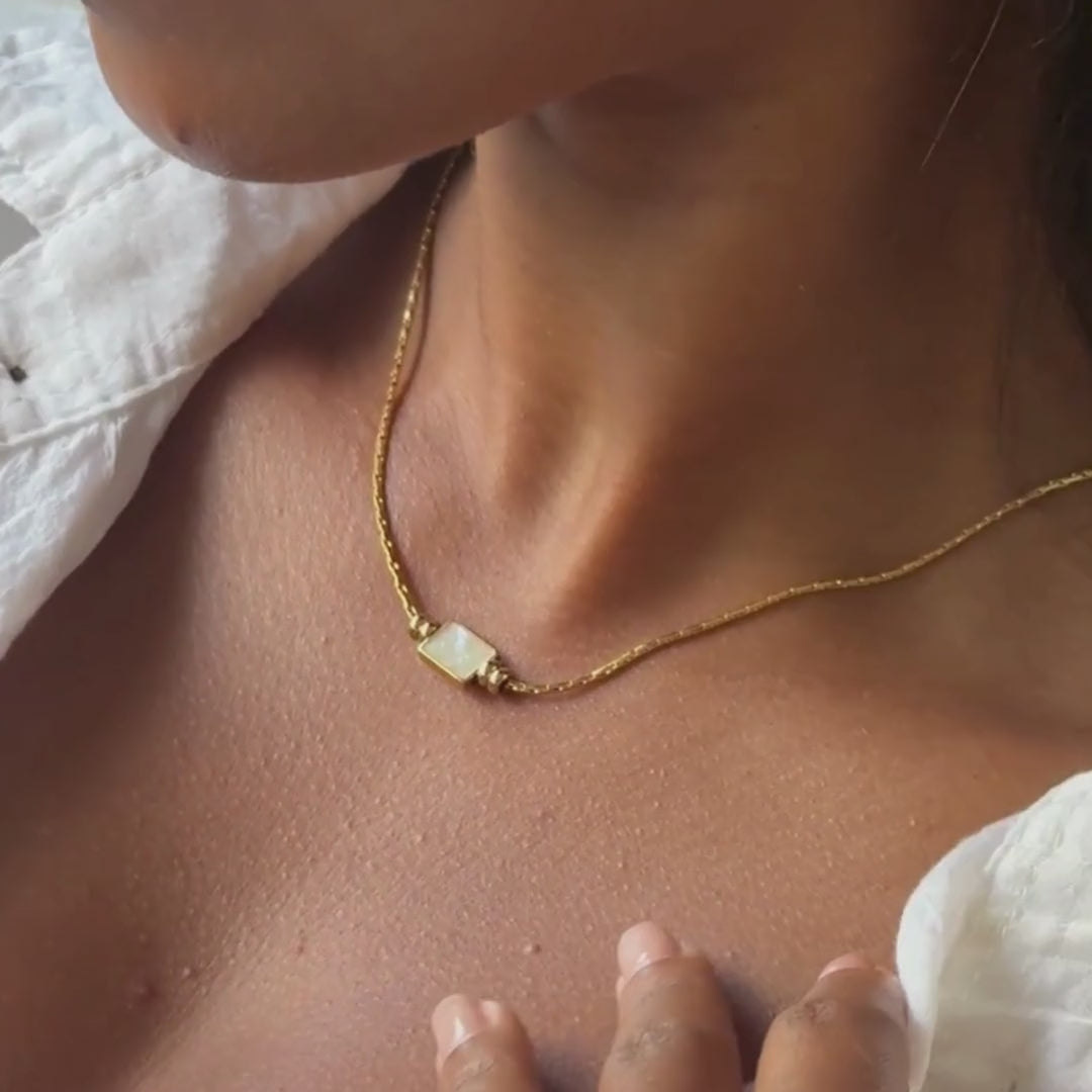 Lune Necklace