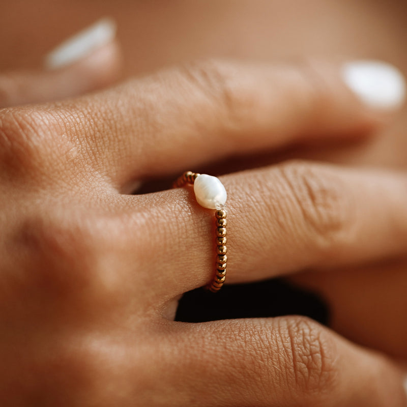 gold pearls ring