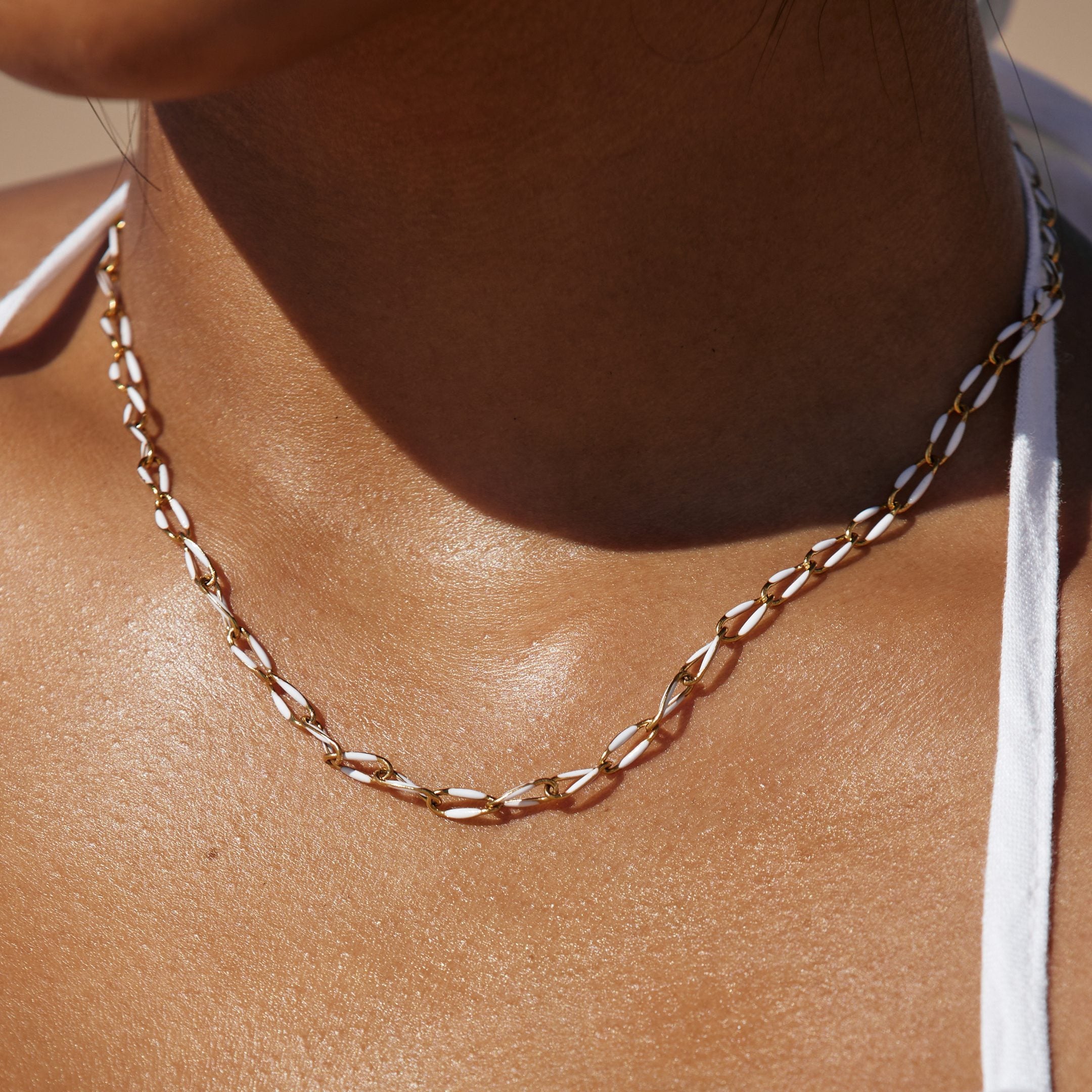 white choker for beach