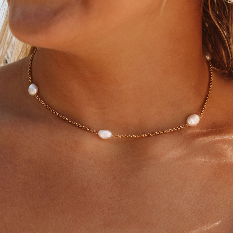 Necklace Choker Pearls